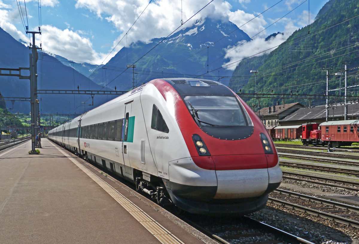 pexels-photo-433301-1200x Train - zsah
